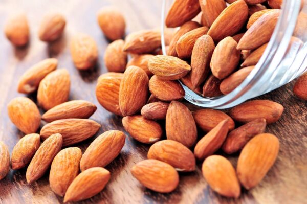 Best Quality Almond without Shell (بادام)